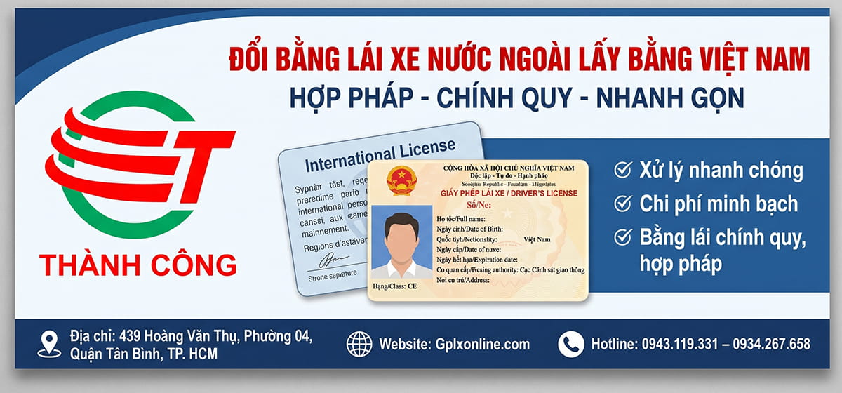 Khách hàng nhận bằng lái xe Việt Nam